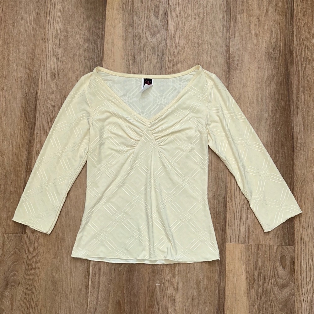Vintage Butter Yellow Ruched V-Neck 3/4 Sleeve Textured Top M wrapper Cottage